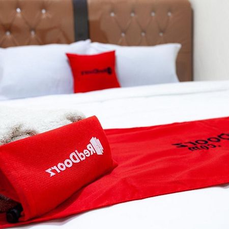 Reddoorz Near Yuki Simpang Raya Mall Medan 2 Exterior foto