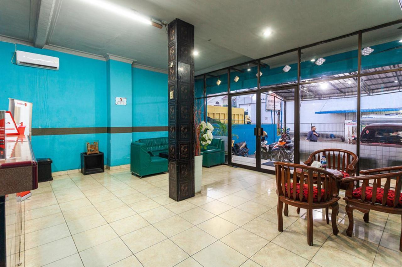 Reddoorz Near Yuki Simpang Raya Mall Medan 2 Exterior foto